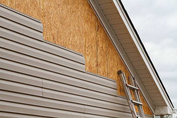 24/7 Emergency Siding experts in Babylon, NY